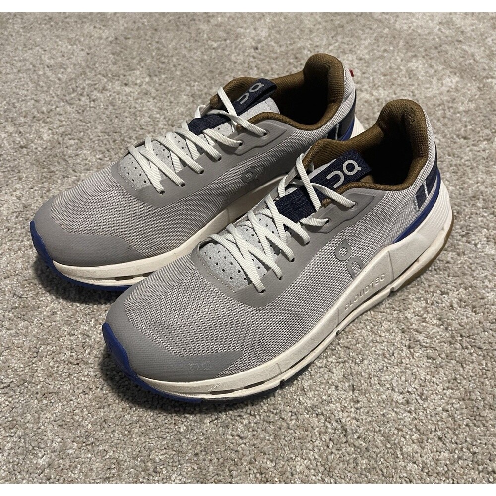 On Cloudnova Form 2 Womens Size 7 Silver Gray Athletic Running Shoes Sneakers